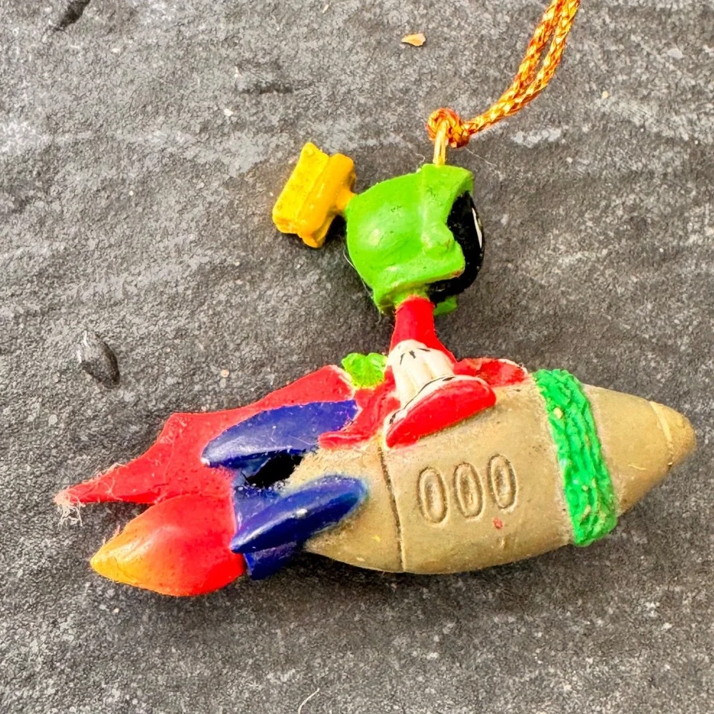 VTG 1997 Warner Bros Marvin the Martian Rocket‎ Ship Christmas Tree Ornament